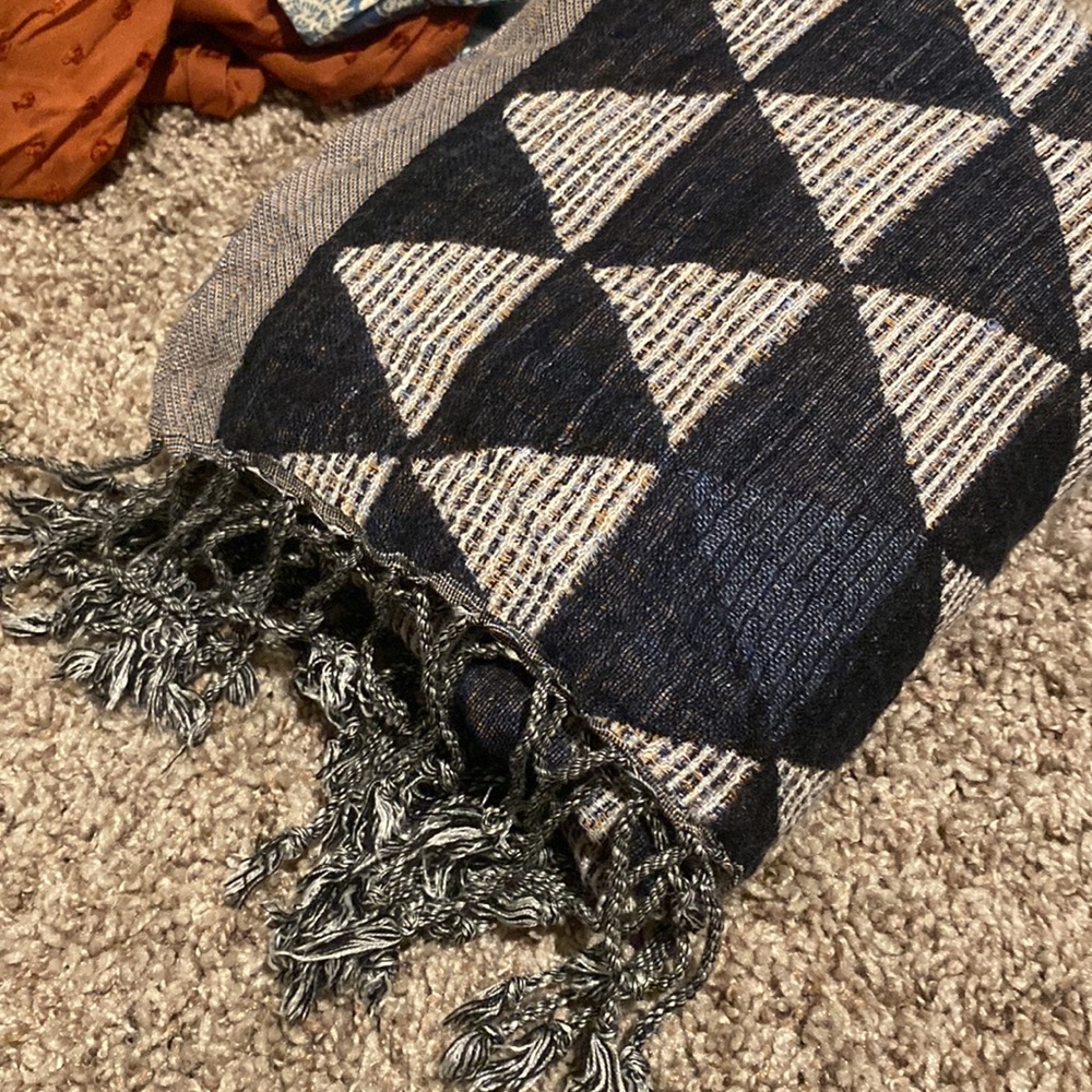 Scarf - Picture 2 of 2